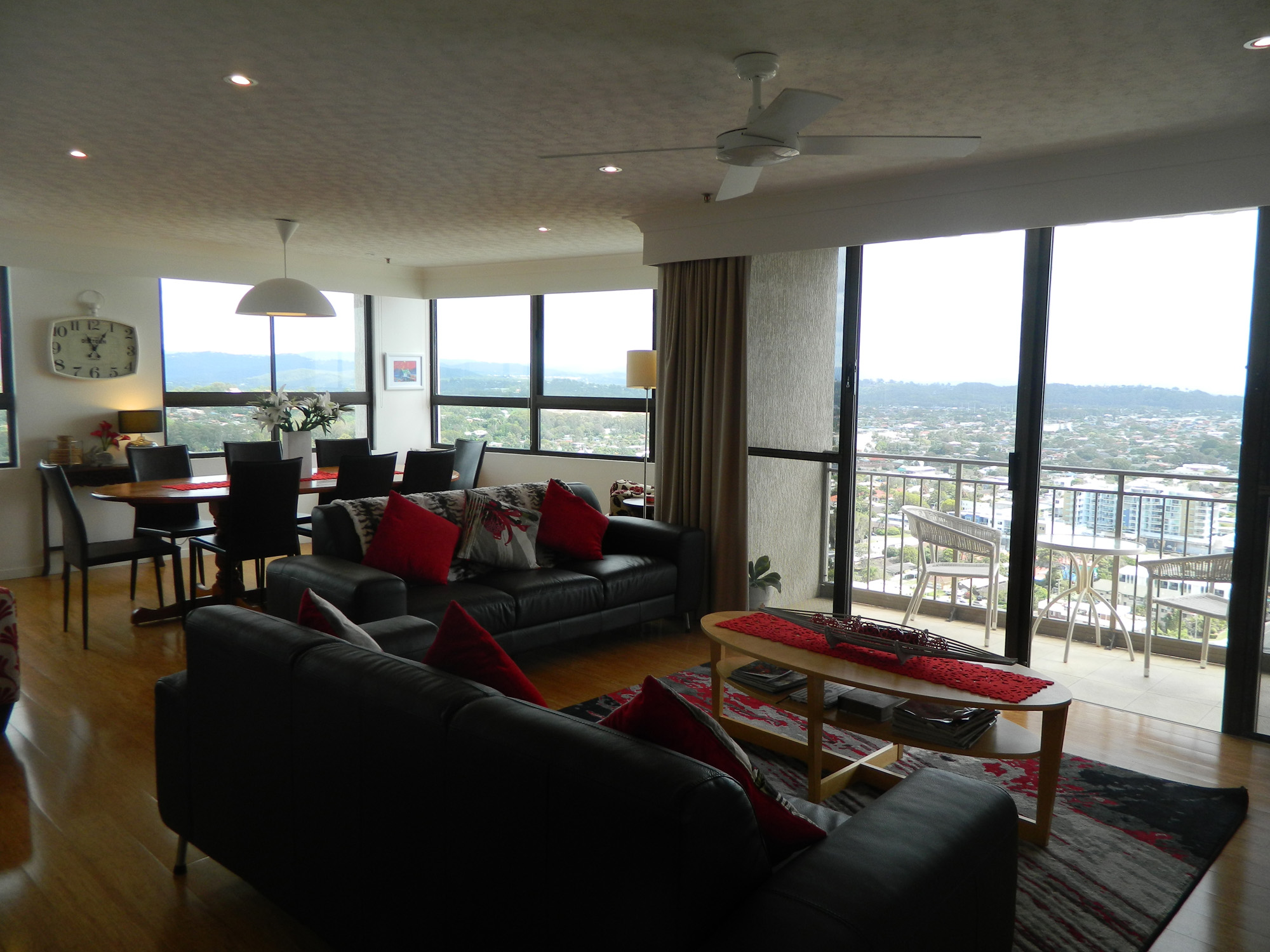 Royal Palm Resort Accommodation Living Dining