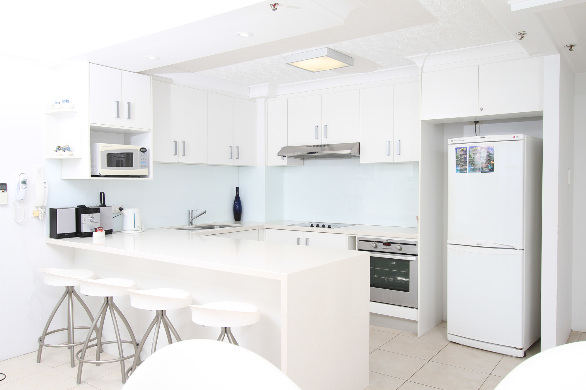Royal Palm Resort Accommodation Kitchen