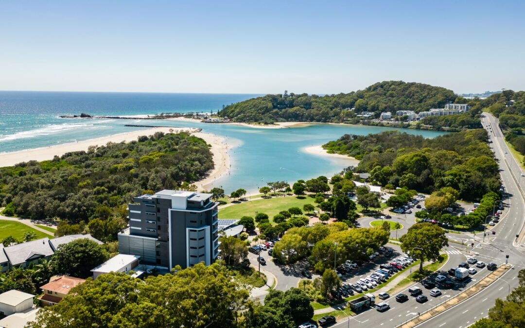 Stay in Absolute Waterfront Accommodation Palm Beach this Easter